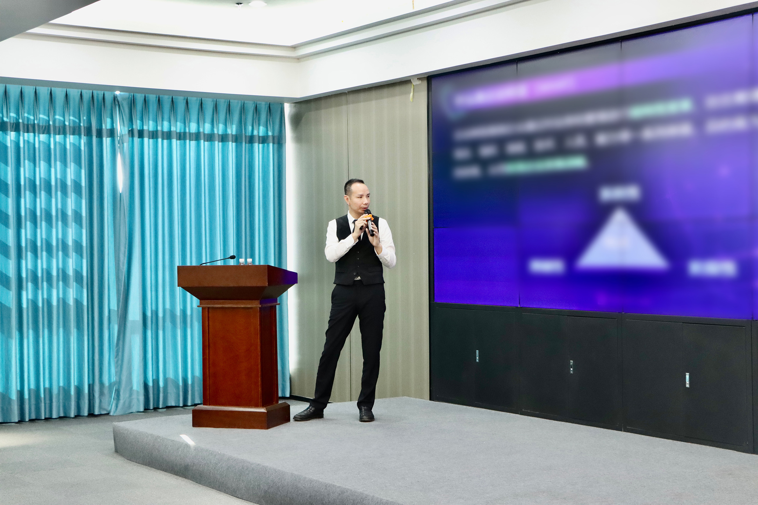 微信图片_20250106195043.jpg