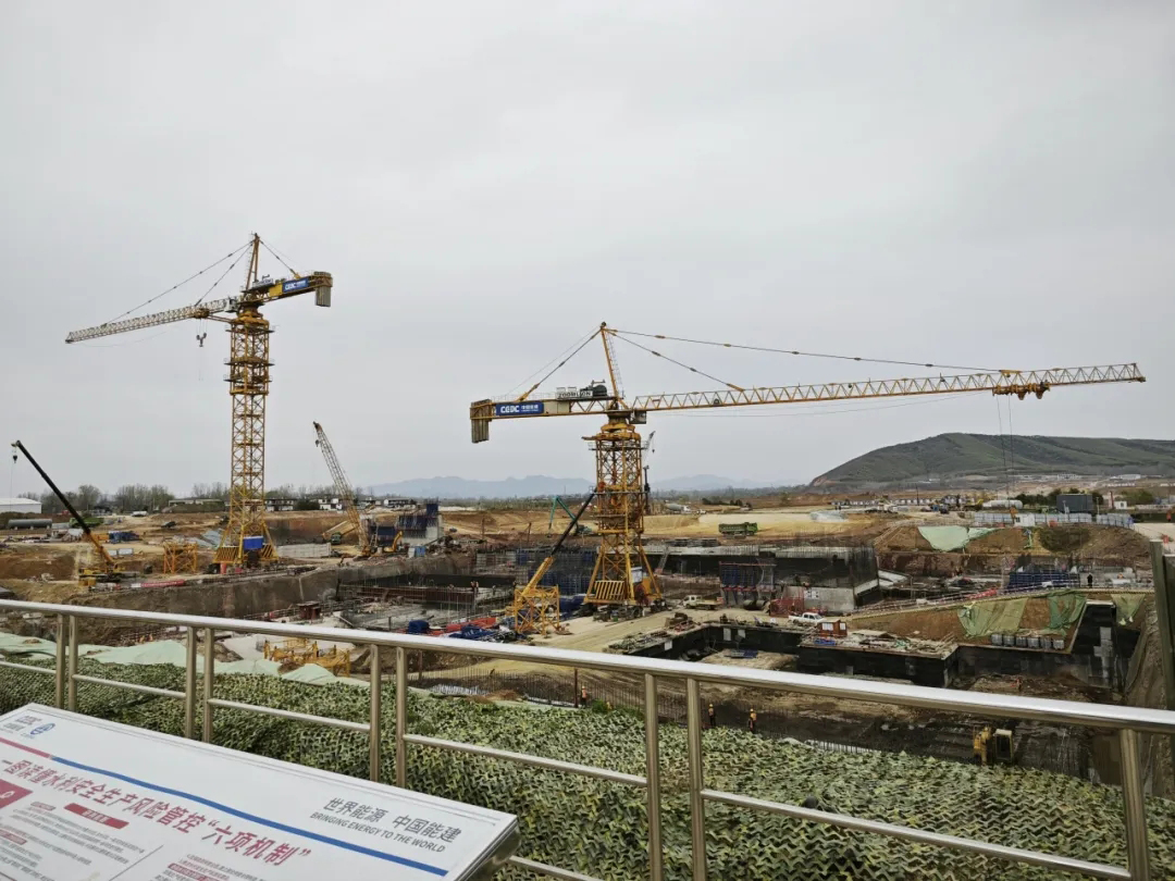 腾晖无人塔吊落地中国能建葛洲坝集团汉山水库项目